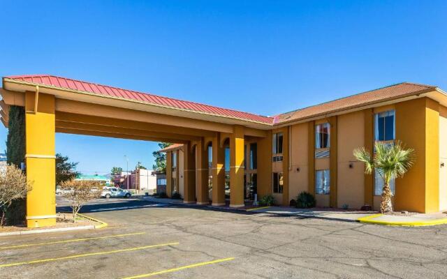 Rodeway Inn & Suites