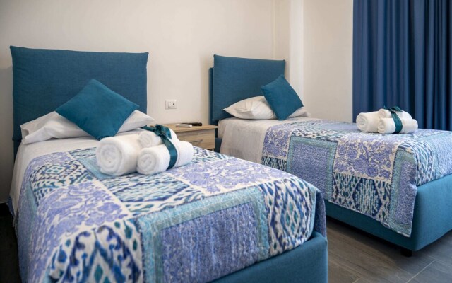 Zircone Apartment On Sea Shore