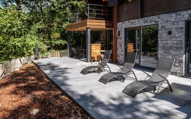Luxurious Chalet in the woods