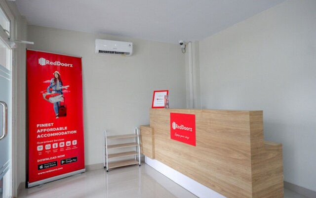 Kurnia Guest House by RedDoorz