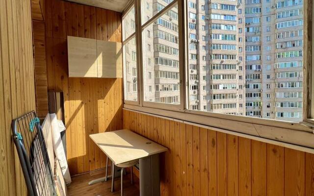 House-available on the street. Mira, 11