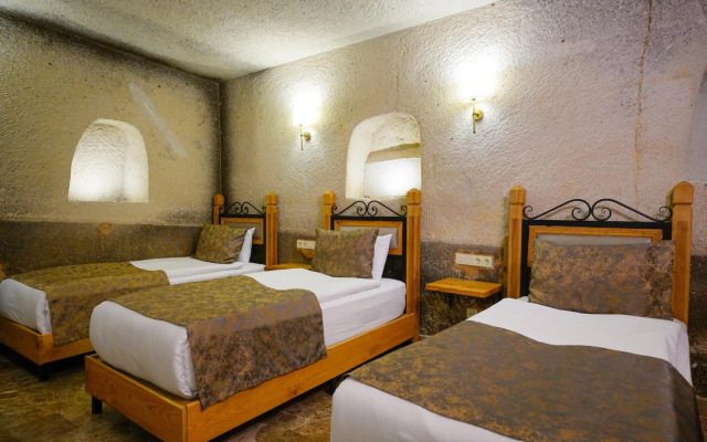 Cave Hotel Saksagan
