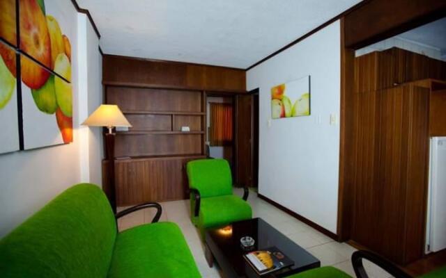 Travelers Apartamentos y Suites Cali Rayda