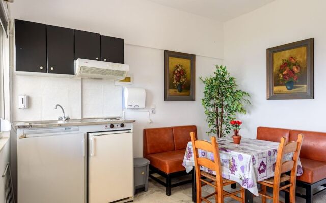 Angela Apartments