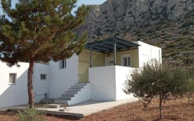 Albatros Studios & Apartments