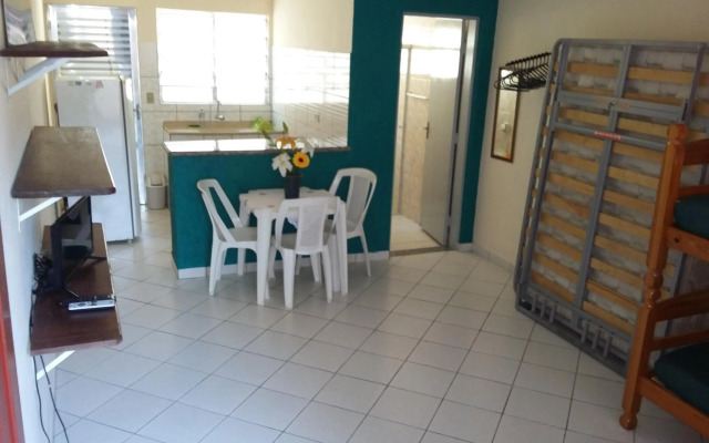 Kitnets Gracimar à 300mts Martin de Sá Caraguatatuba