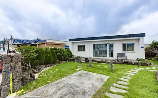 Jeju Chorok Unshared House Pension