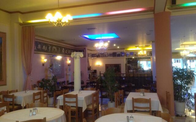 Hotel Kosta Famissi