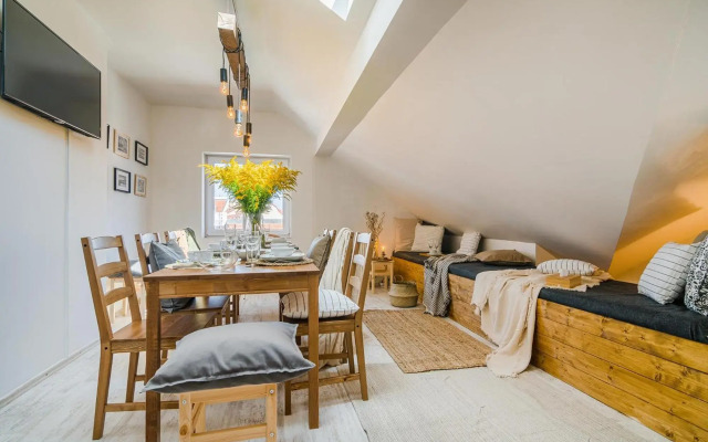 APTs in OLD TOWN PRAGUE by Michal&Friends