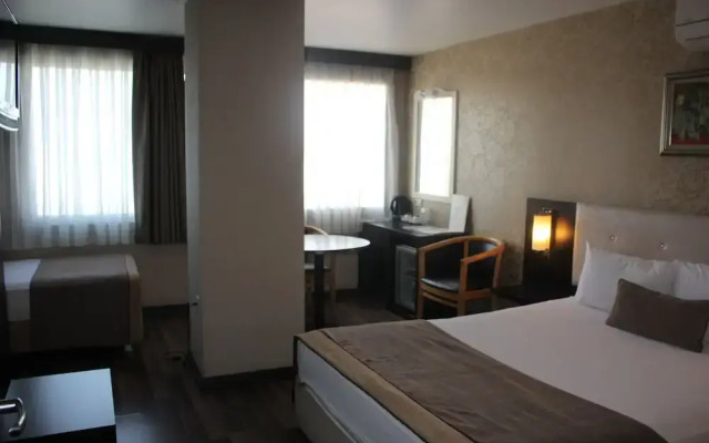 Hotel Palm City Akhisar