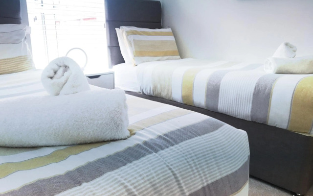 Guild House. 2-bed apartment close to Town Centre