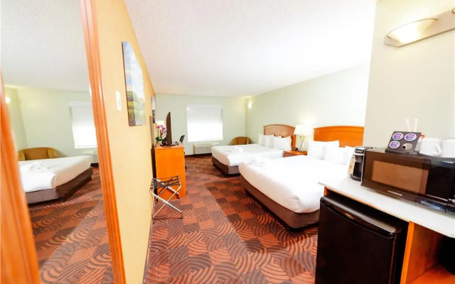 Service Plus Inns and Suites Calgary