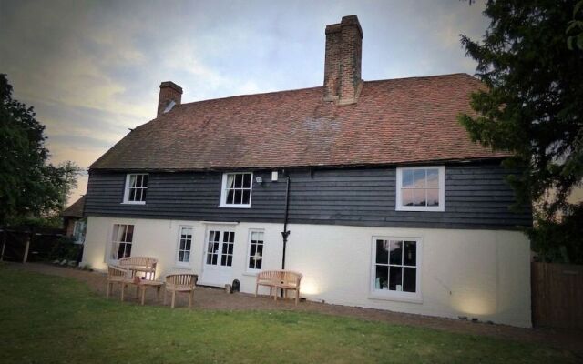 Green Farmhouse