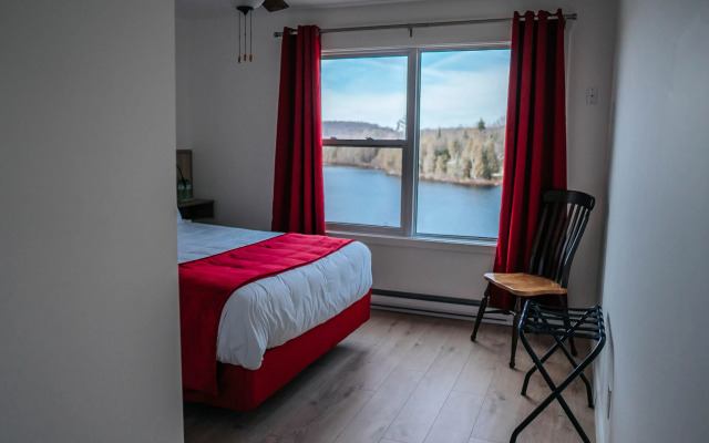 Auberge Lac du Pin Rouge