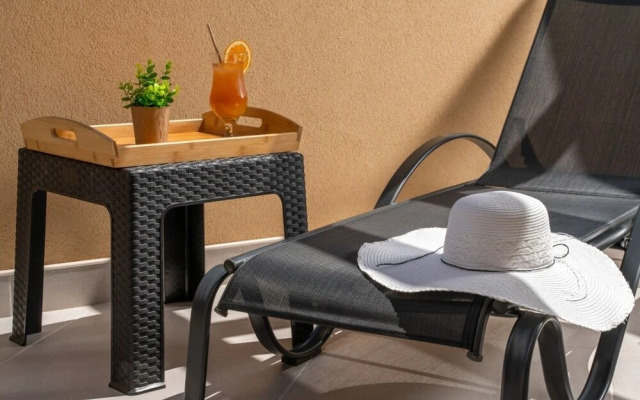 Lux 2 - Heated Pool - A2