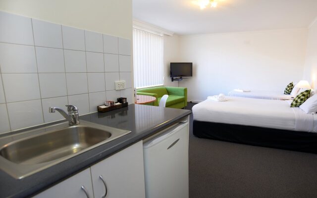 City Edge Serviced Apartments - East Melbourne