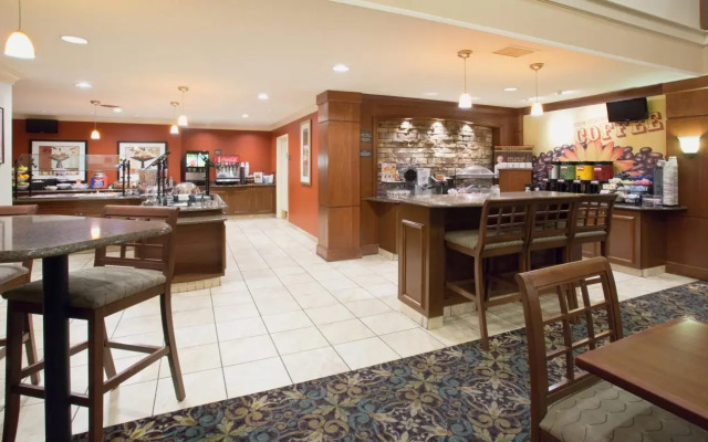 Staybridge Suites Lincoln I-80
