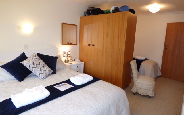 Avarest Bed and Breakfast – Guest Rooms – St. Arnaud