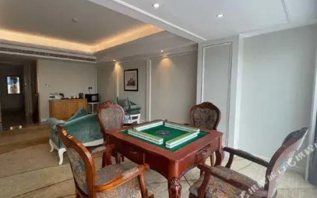 Yuzhou International Hotel