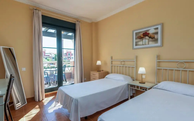 Apartment by Haraganes Beach