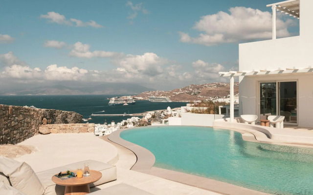 Lovia Mykonos