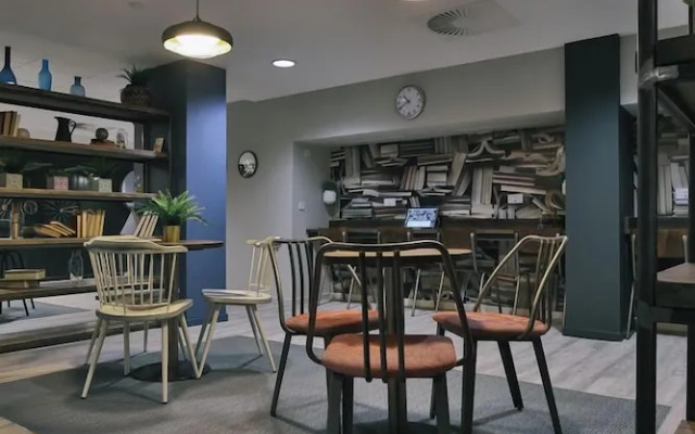 Student Only George Street