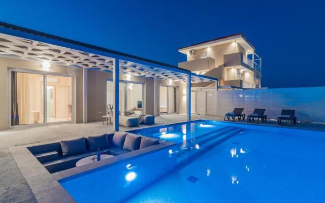 Spartakos Luxury Villa 2