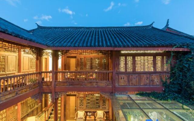 Lijiang Courtyard & Sunlight Ya Yuan Hotel