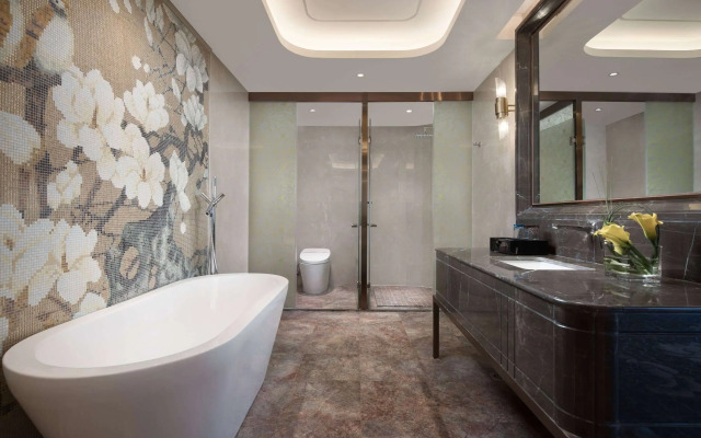Ramada By Wyndham Wuhan North