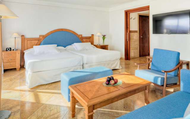 Boutique Hotel H10 Blue Mar - Adults Only