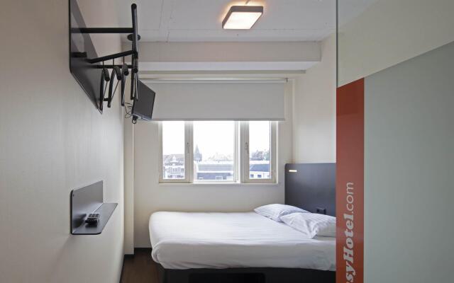 easyHotel The Hague City Centre