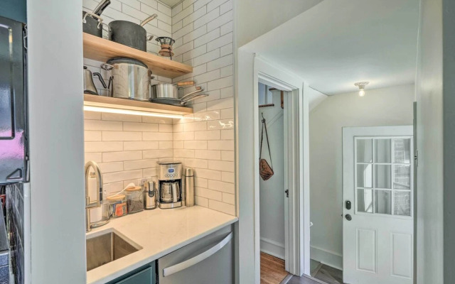 Historic Illinois Home Near Mississippi River