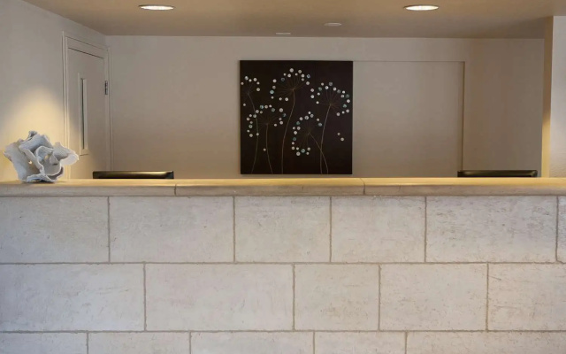 Coral Reef Inn & Suites