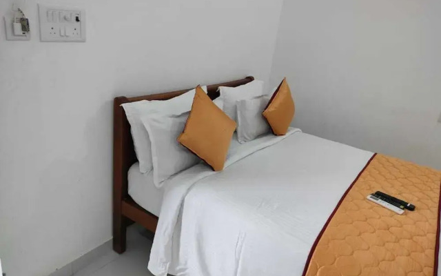 Eben Service Apartment