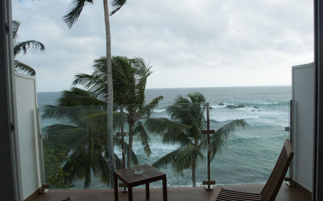 Sayura Beach Hotel