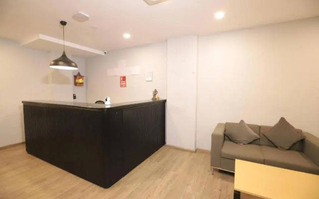 Qotel Hotel La Sarane Preet Vihar