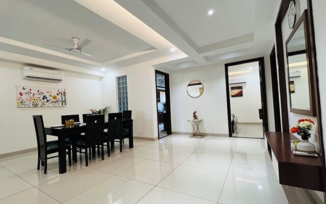 BluO 3BHK Golf Course Road Balcony Lift