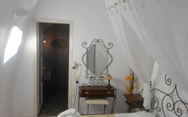 Nomikos Villas