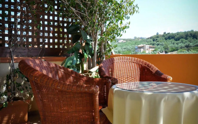 Orsalia Luxury Suites