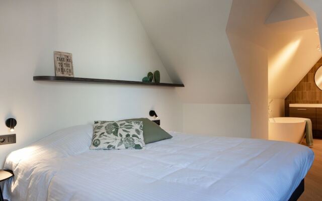 Nice Villa in Koksijde With Indoor Pool