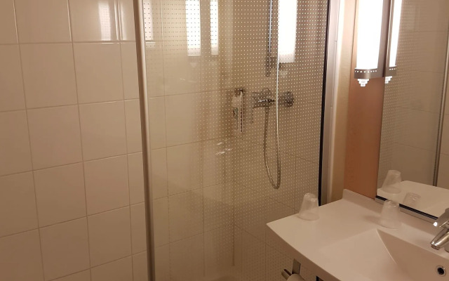 Ibis Evry-Courcouronnes