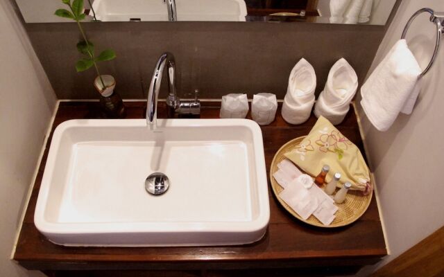 Tonle Tropic Boutique Hotel