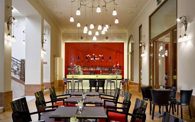 K+K  Central Prague