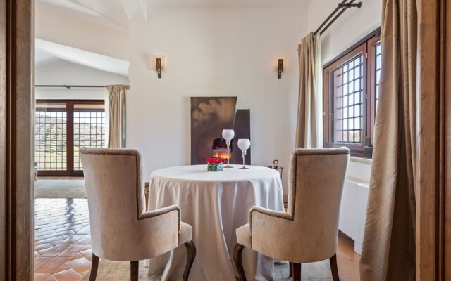 Luxurious Villa in Mentana with Garden