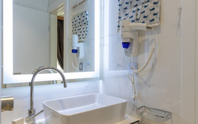 Apartments and rooms Naida