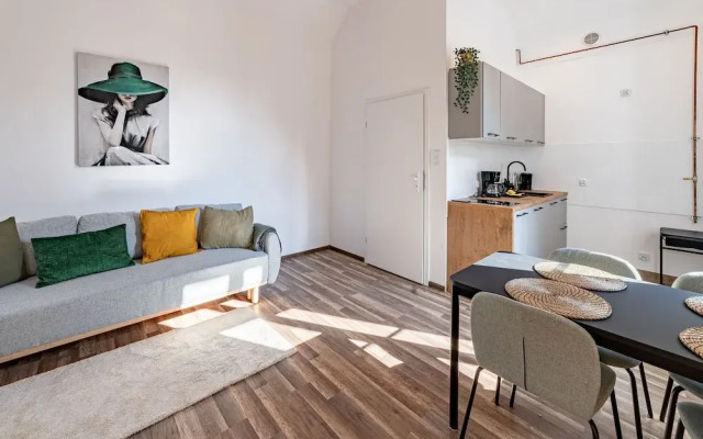 RentPlanet - plac Uniwersytecki