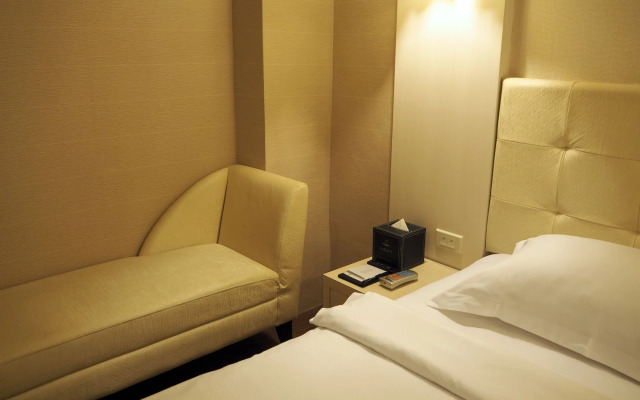 The Riverside Hotel Hengchun