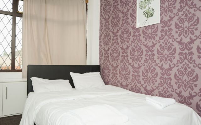 Coventry Deluxe Rooms