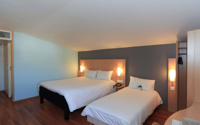 ibis Aurillac