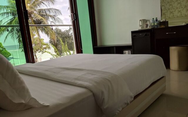 Huvan Beach Hotel at Hulhumale'